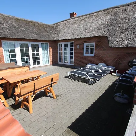 Tatil Evi Cozy Thatched With Pool By The Sea - Sj450 *