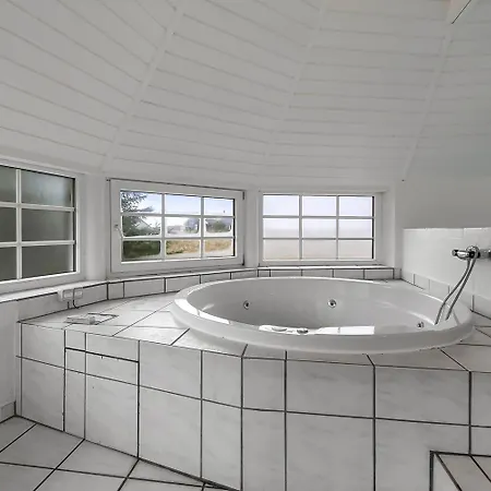 Cozy Thatched With Pool By The Sea - Sj450 Casa de Férias Harboør